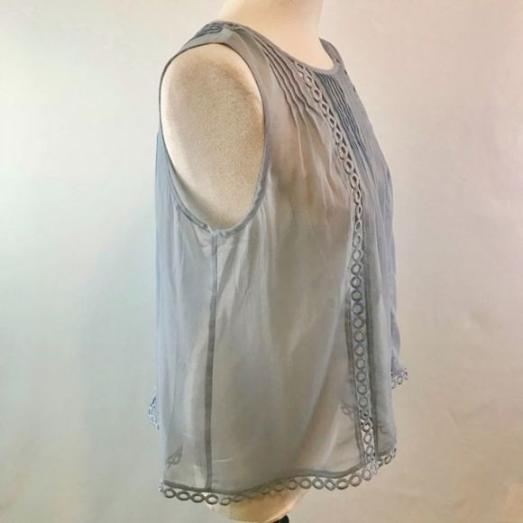 BEBE‎ Women Blue Chiffon Tayler Sleeveless Top Small NWT - Picture 3 of 6